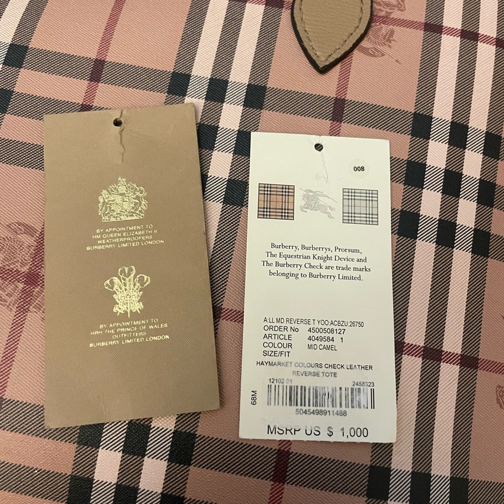 Burberry Medium Reversible Leather Tote - Mid Camel, Haymarket Check - Picture 12 of 16